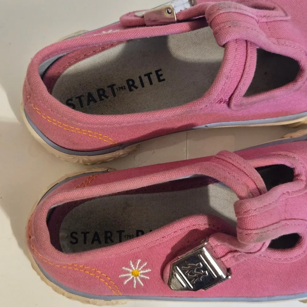 Start-Rite Girls Pink Canvas Mary Jane T-Bar Daisy Embroidered Size UK7/US 8C